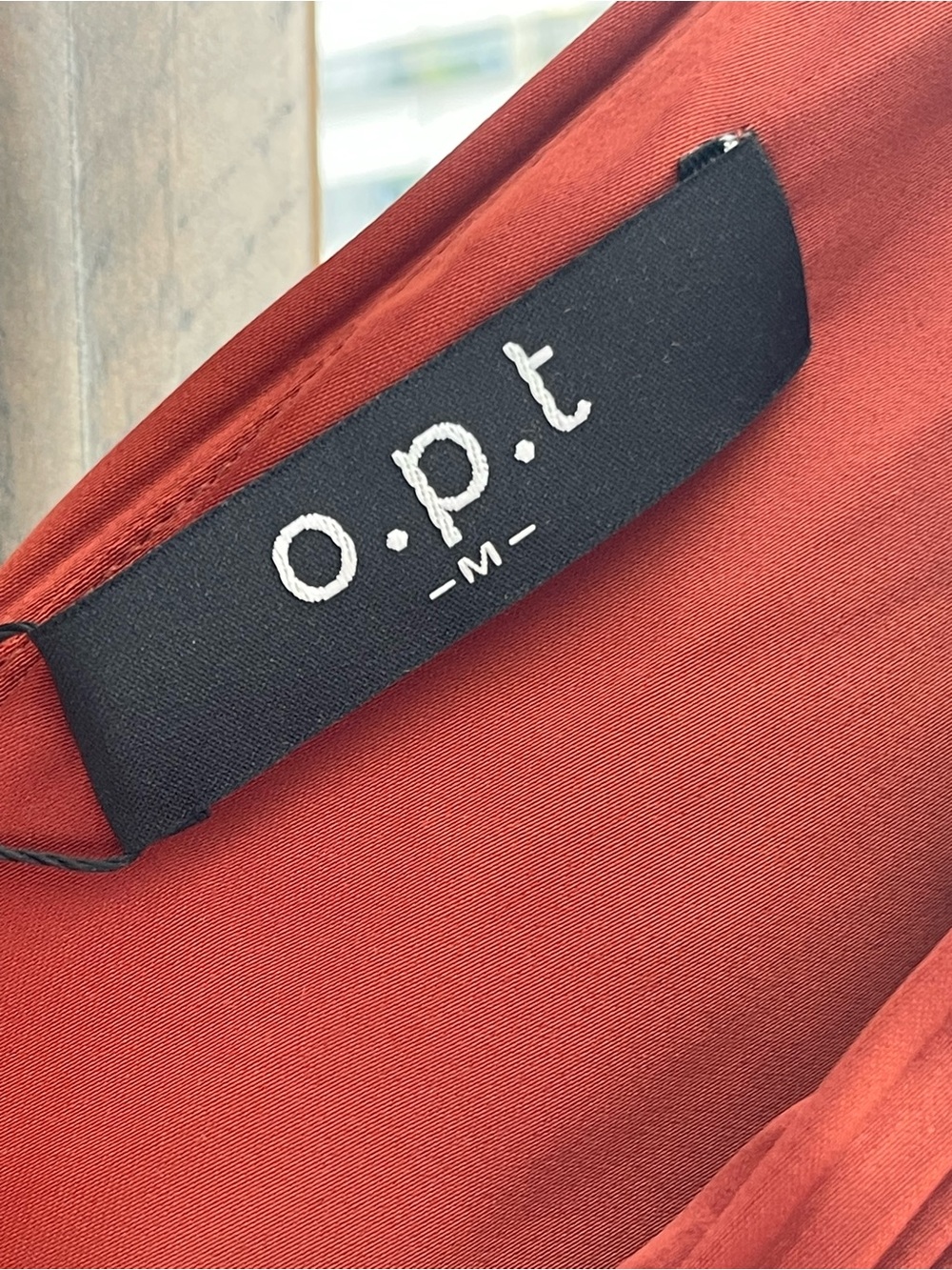 Few MODA One-Shoulder Rust Red Pleated Asymmetric Dress - Picture 4 of 12